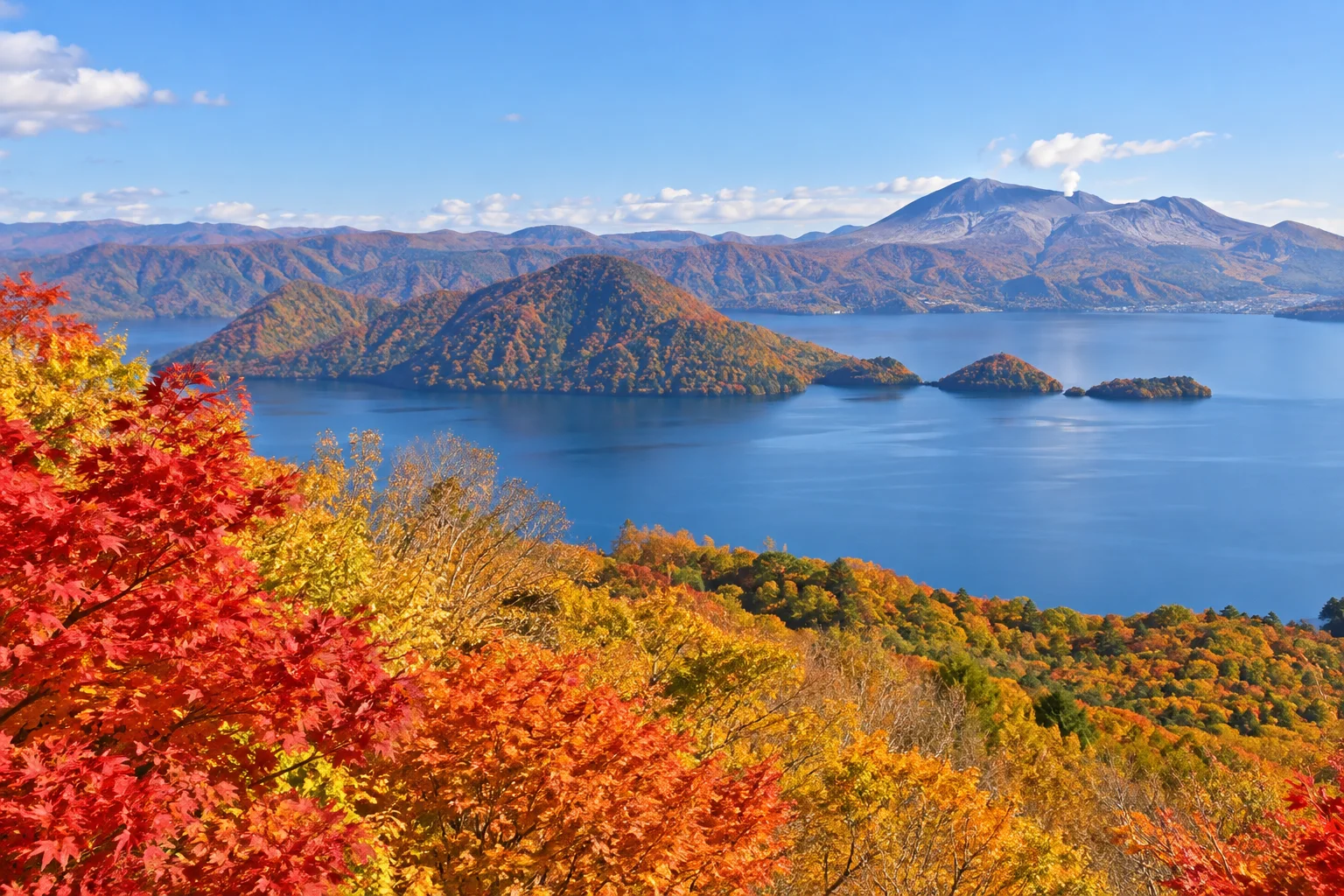 洞爺湖秋季湖光山色