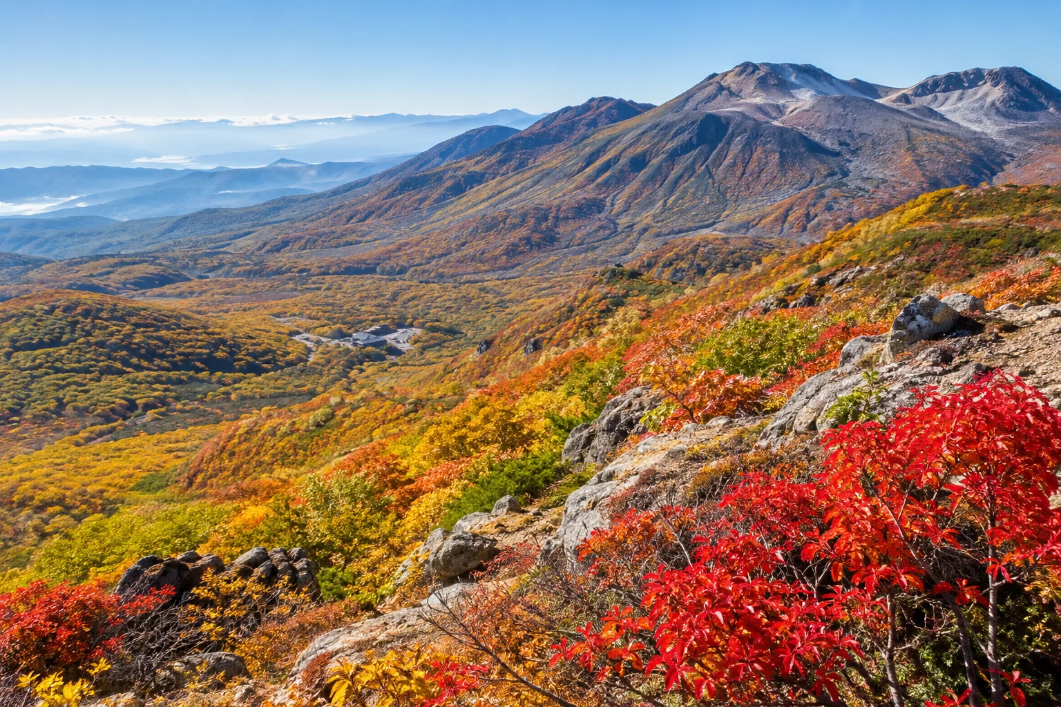 那須高原秋日山景
